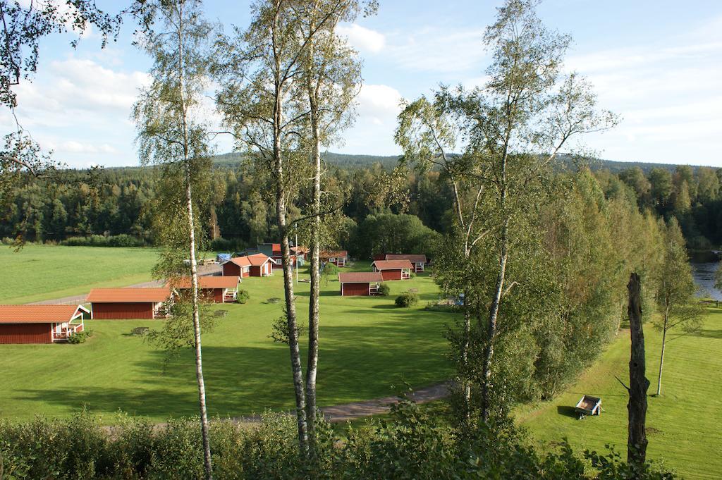 Vila Ratt O Roder Stugby & Konferens Djuras Exteriér fotografie