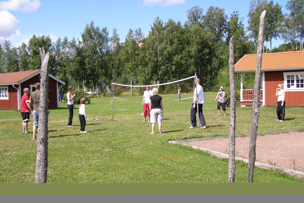Vila Ratt O Roder Stugby & Konferens Djuras Exteriér fotografie